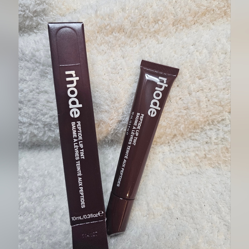 Rhode Peptide Lip Tint in the shade "Espresso"